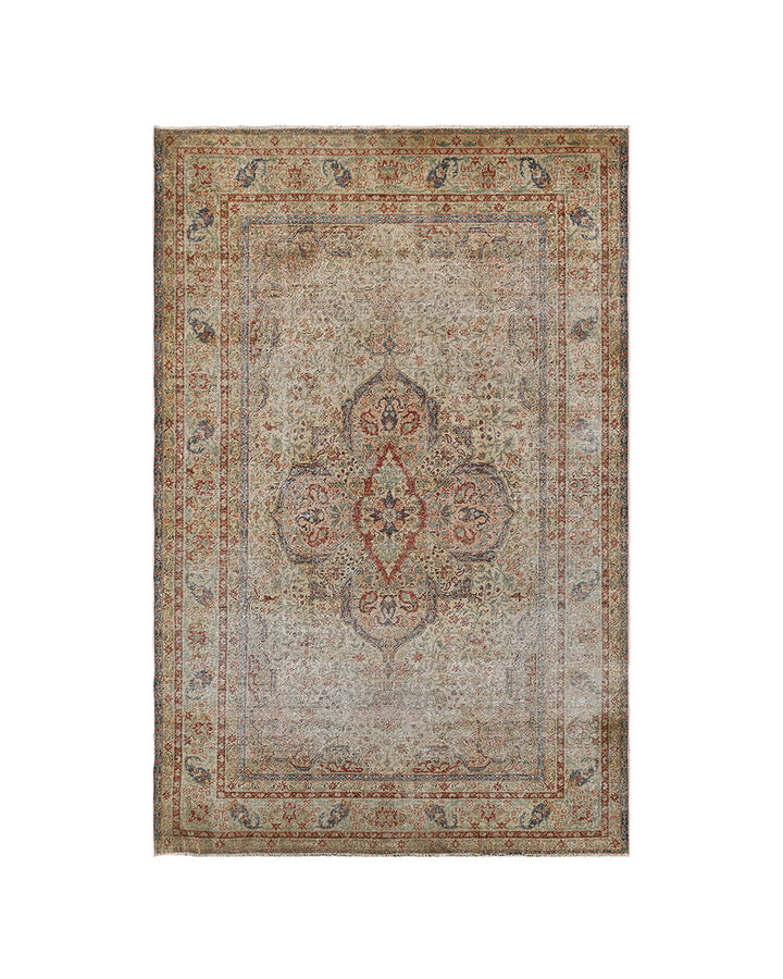 5'x8' Antique Persian Medallion Rug | Floral Motifs & Vintage Elegance