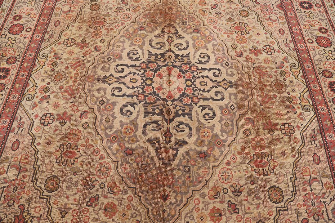 11'x15' 1940s European Hand-knotted Rug | Persian Floral Rug