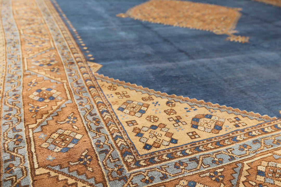 11'x14' Vintage Donegal Medallion Rug – Hand-Knotted Wool