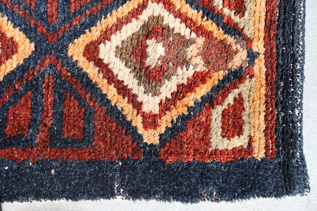 3'x11' Vintage Uzbek Kirgiz Shag Rug