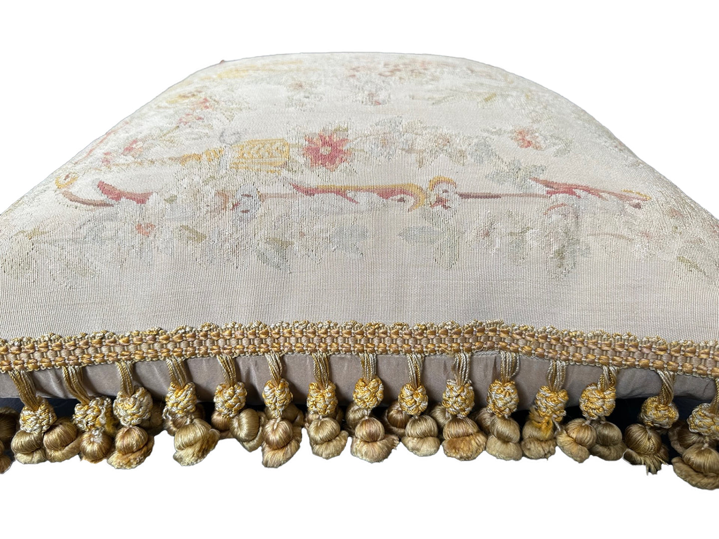 20"x20" Hand-woven Silk Aubusson Pillow
