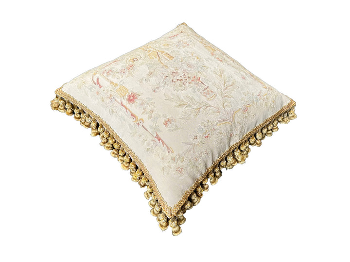 20"x20" Cream and Light Pink Very Fine Hand-woven Silk Aubusson Pillowcase