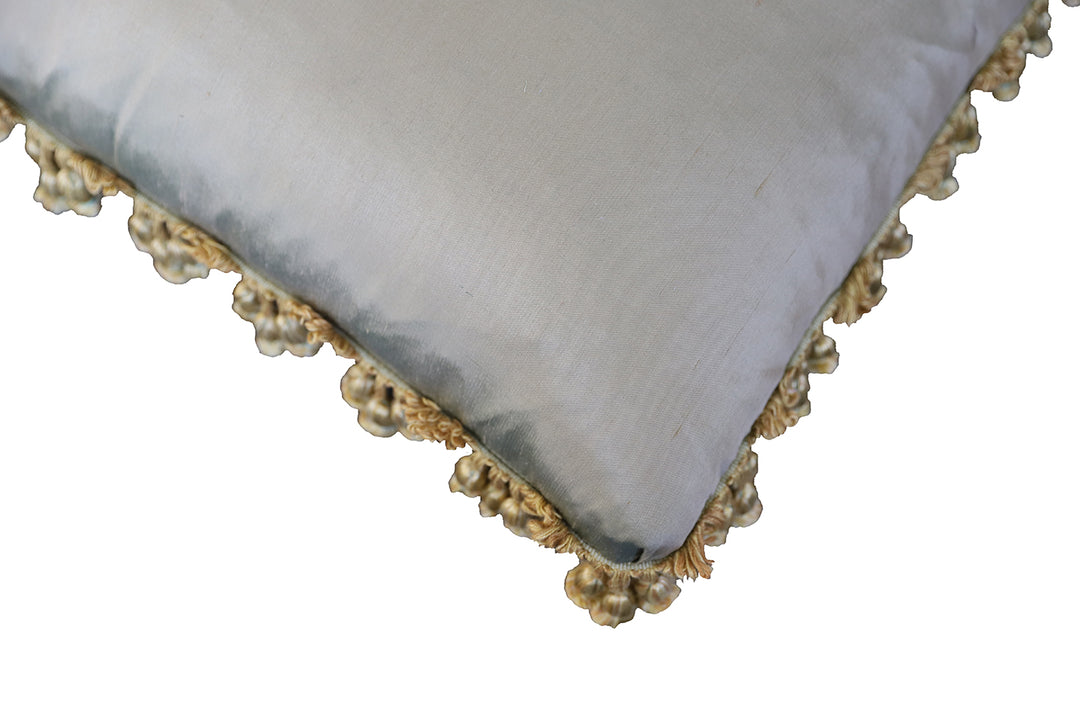 23"x23" Gray Silver Beige Floral Silk Aubusson Pillowcase