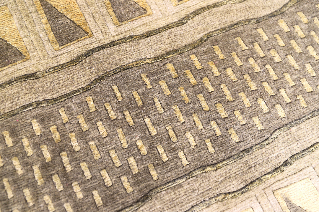 6'x9' Hand-Knotted Modern Tibetan Wool & Silk Carved Linear Rug | Gold & Green