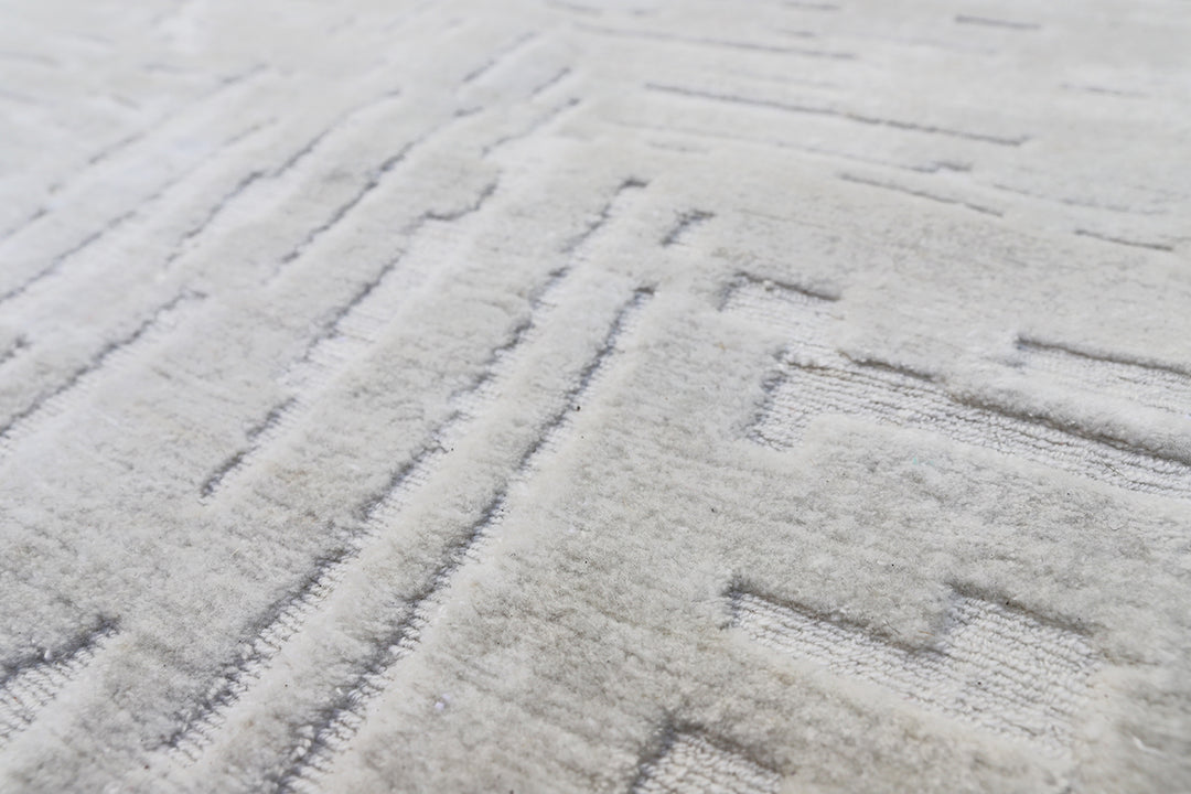 8'x10' Fine Hand knotted Outdoor Ariana Rug | Cut & Loop Pile