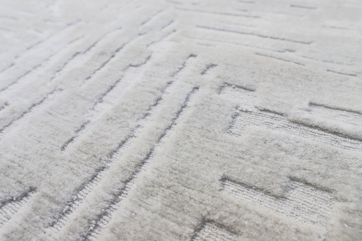 8'x10' Fine Hand knotted Outdoor Ariana Rug | Cut & Loop Pile