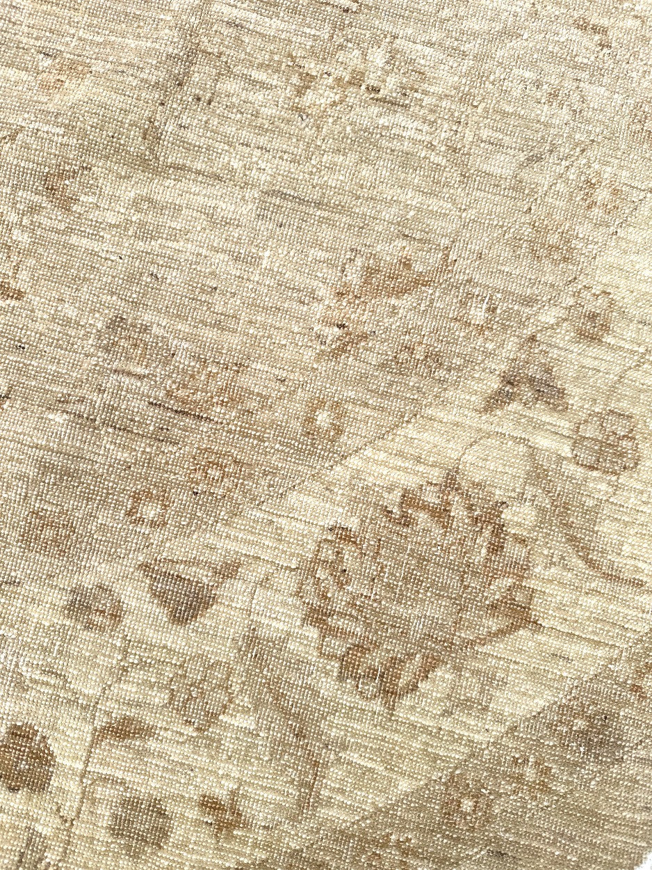 8'x8' Round Wool Rug |Ariana Traditional | Earth Tone Floral Rug