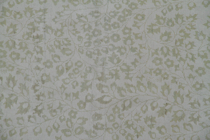 8'x9' Hand-knotted Floral Rug | Green & White | Transitional Floral Rug