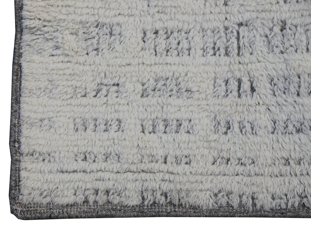 Ariana Barchi Collection 2x3 Custom Hand-Knotted Shag Rug Corner Quality Sample