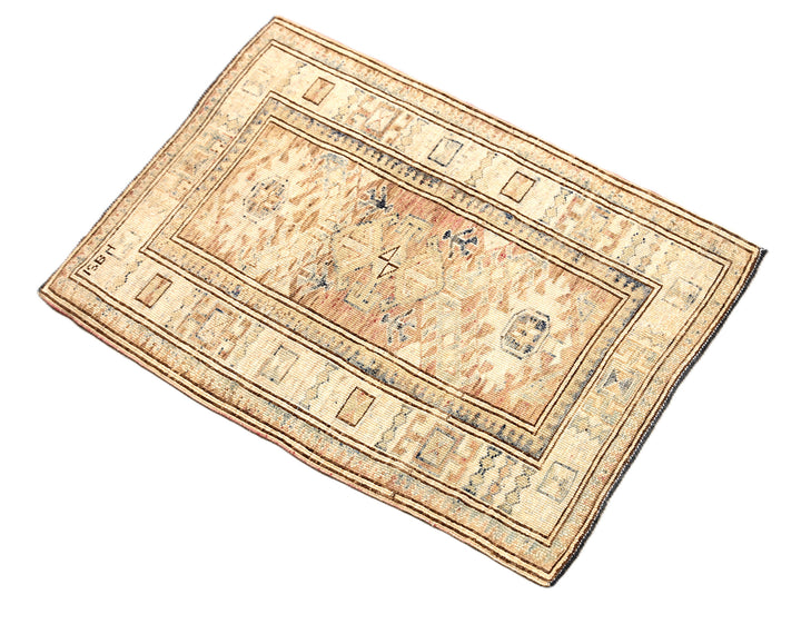 Hand-spun wool 2'2"x3'1" Ariana Hazara pink and ivory geometric entry rug