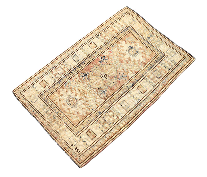 Hand-spun wool 2'2"x3'1" Ariana Hazara pink and ivory geometric entry rug