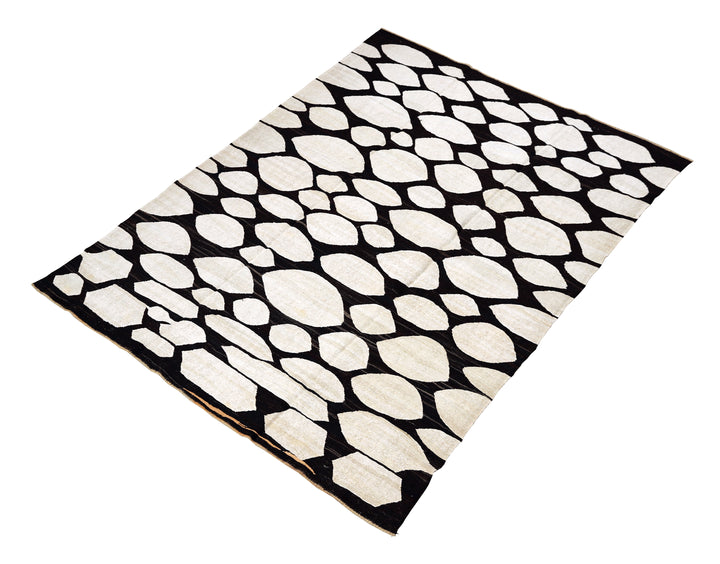 Ariana Rugs – Minimalist Black and White Turkish Kilim (8x10)
