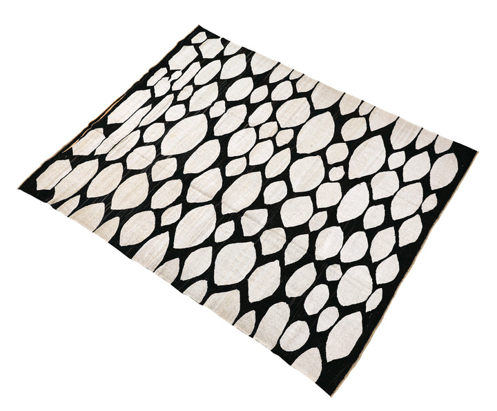 Ariana Rugs – Minimalist Black and White Turkish Kilim (8x10)