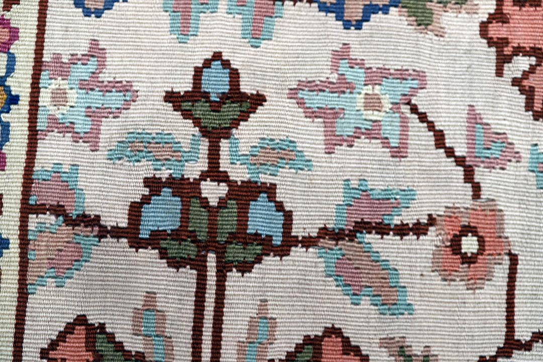 Ariana Rugs – Vintage Turkish Geometric Kilim (5x8)