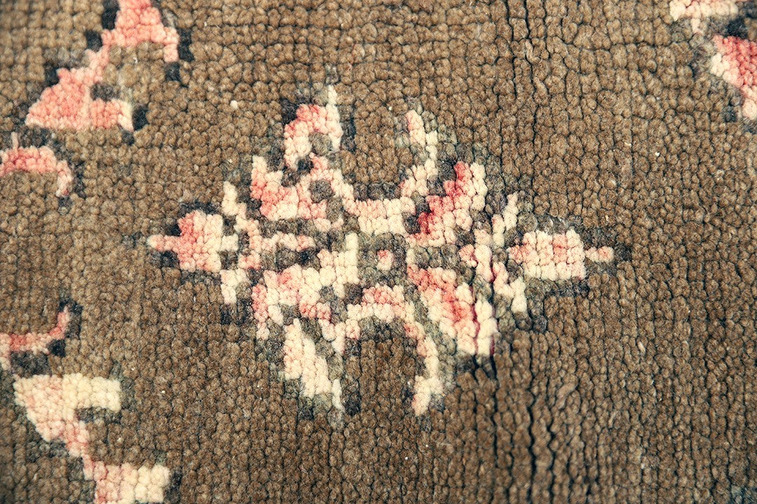 Ariana Rugs – Vintage Turkish Tribal Floral Rug (4x7)