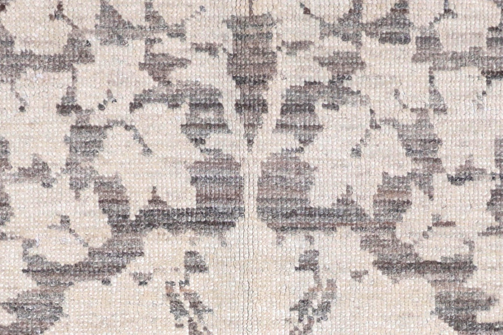 Ariana Rugs 2'2" x 2'2" Transitional Brown and Ivory Small Wool Rug