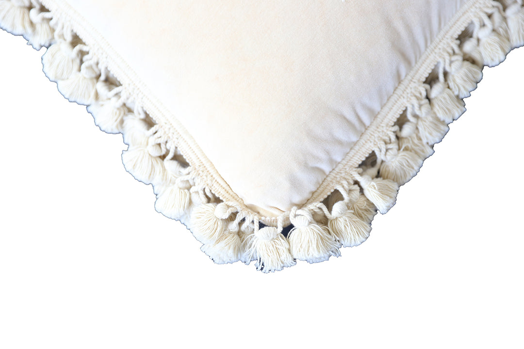 Luxury 20"x20" Cream & Tan Floral Needlepoint Wool Pillow | Ariana Rugs