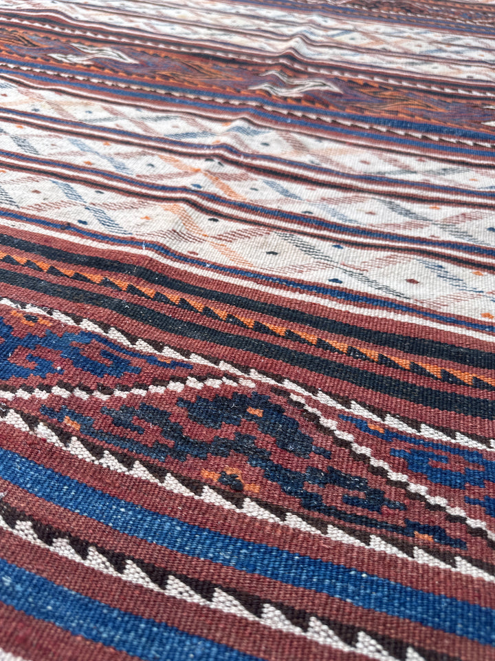 4’x10’ White, Blue and Red Striped Vintage Central Asia Afghan Uzbek Kilim