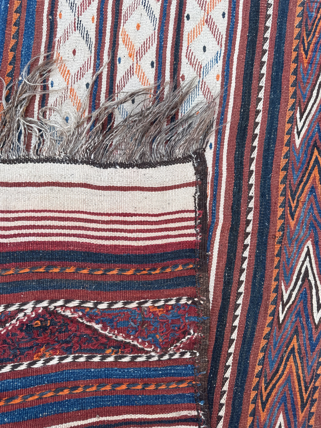 4’x10’ White, Blue and Red Striped Vintage Central Asia Afghan Uzbek Kilim