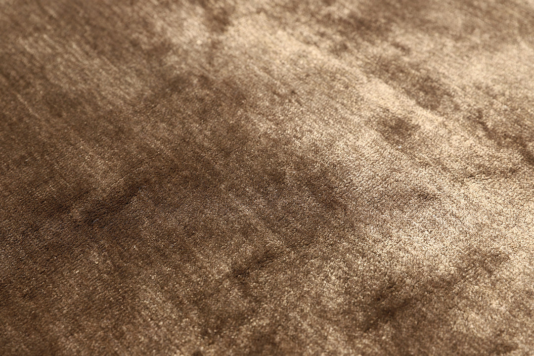 Ariana Modern Hand-Knotted Silk Rug in Solid Mocha