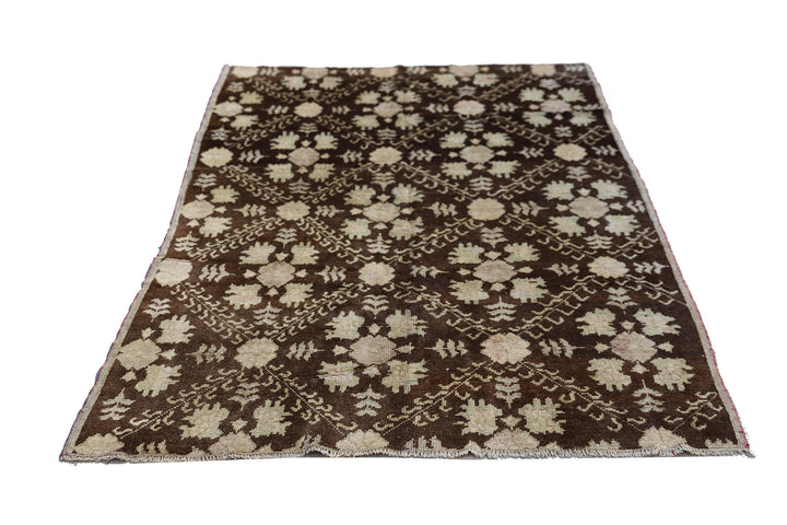 Hand-Knotted Turkish Tribal Rug 4'6" x 6'4" with Geometric Pattern