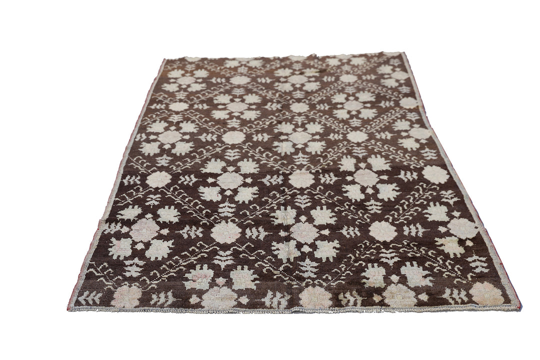 Hand-Knotted Turkish Tribal Rug 4'6" x 6'4" with Geometric Pattern