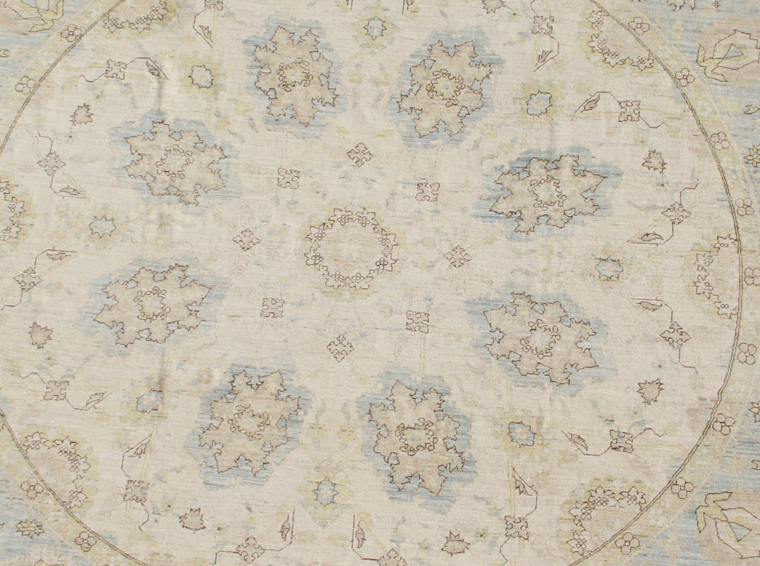 Round Wool Rug | Hand-Knotted Ariana Traditional 