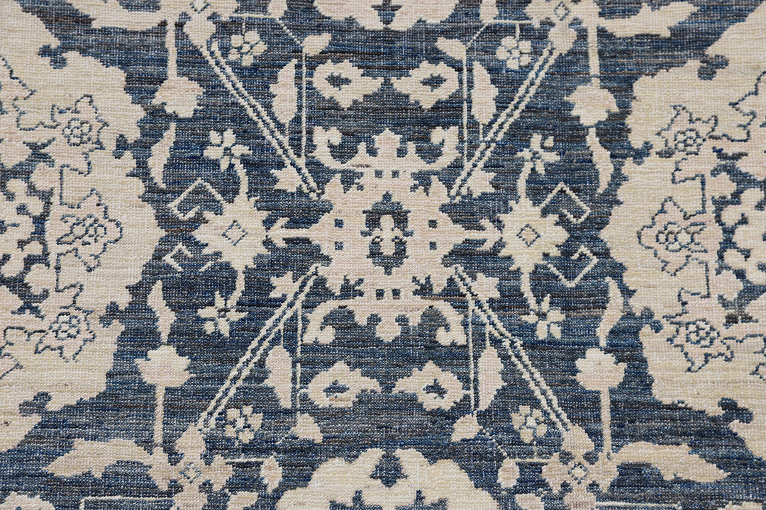 10'x14' Navy Blue Agra 505 Design Ariana Traditional Rug