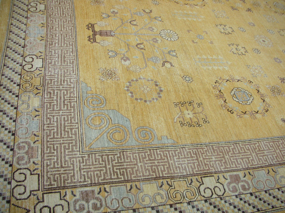 10'x14' Wool Area Rug | Ariana Samarkand | Gold Medallion Rug