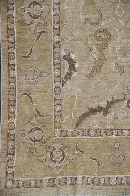 6'x9' Ariana Luxury Hand Knotted Polonaise Design Area Rug.