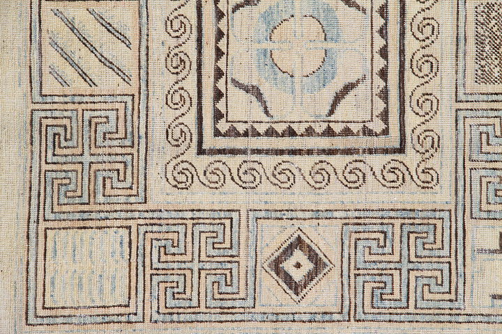 6'x6' Fine Small Square Ariana Transitional Geometric Wool Rug