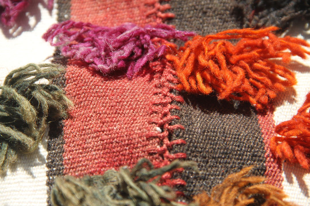 5'x9' Vintage Turkish Kilim With Tassels