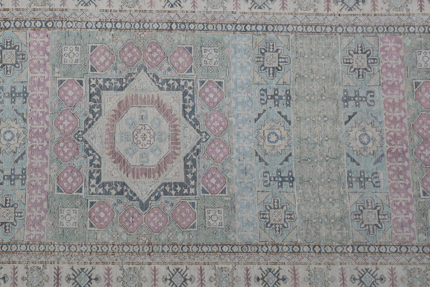 5'x25' Mamlouk Design Ariana Transitional Long and Wide Runner