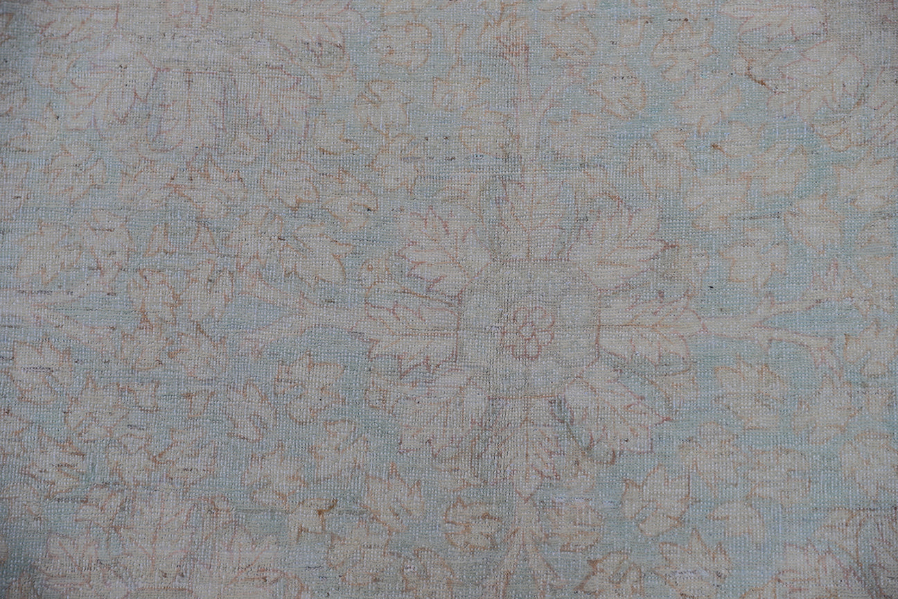 9'x12' Soft Turquoise Ivory European Design Transitional Collection Rug