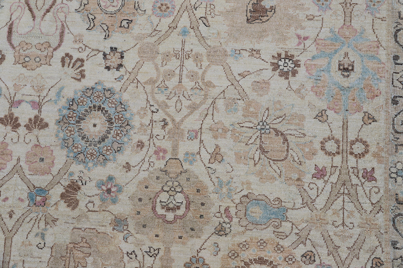 8'x10'Ariana Ivory White Blue Vase Carpet Design Transitional Collection Rug
