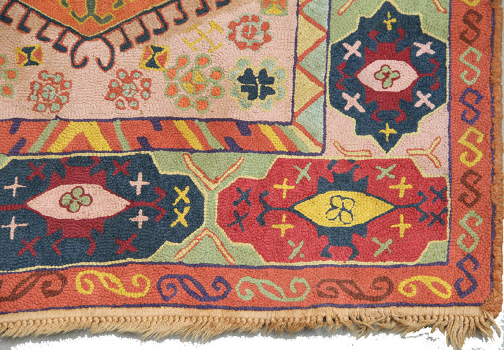 Vintage European Tetex Hooked Rug | Caucasian Design Rug