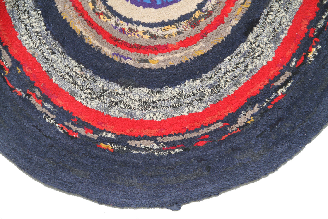 4'x5' Vintage American Hooked Rug | Oval Multicolor Area Rug