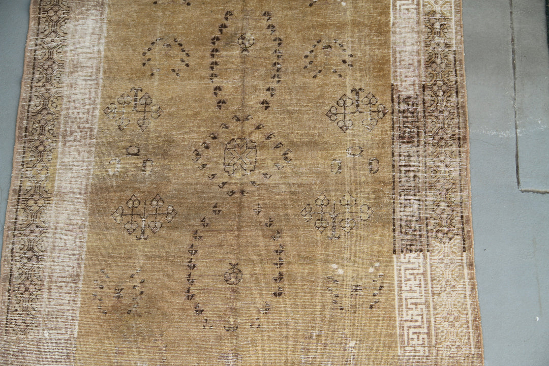 5'9' Gold White Brown Vintage Antique Samarkand Khotan Area Rug