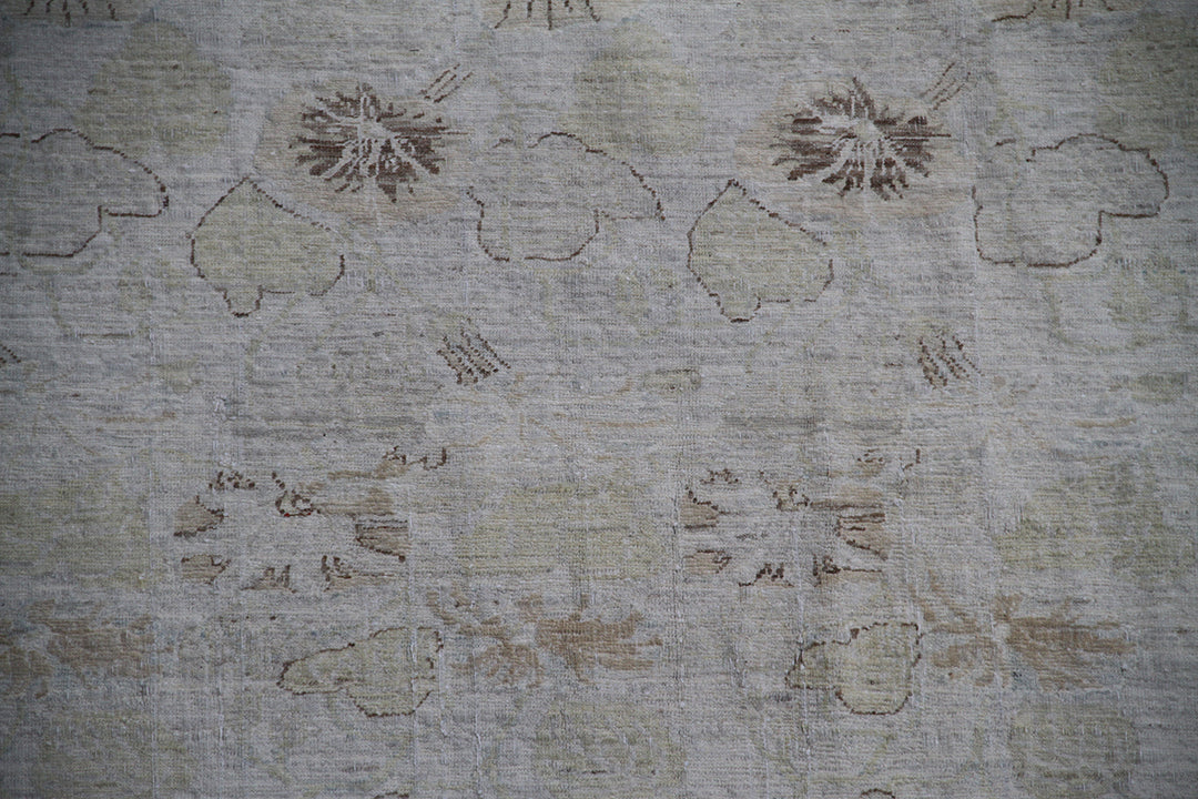 5'x7' Hand-Knotted Afghan Floral Rug with Silk Highlights – Vintage Style | Ariana Rugs
