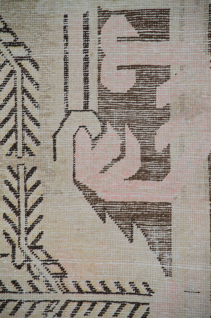  6'x8' Antique Samarkand Yarkand Area Rug – Wild Flowers & Central Bouquet in Soft Earthtones