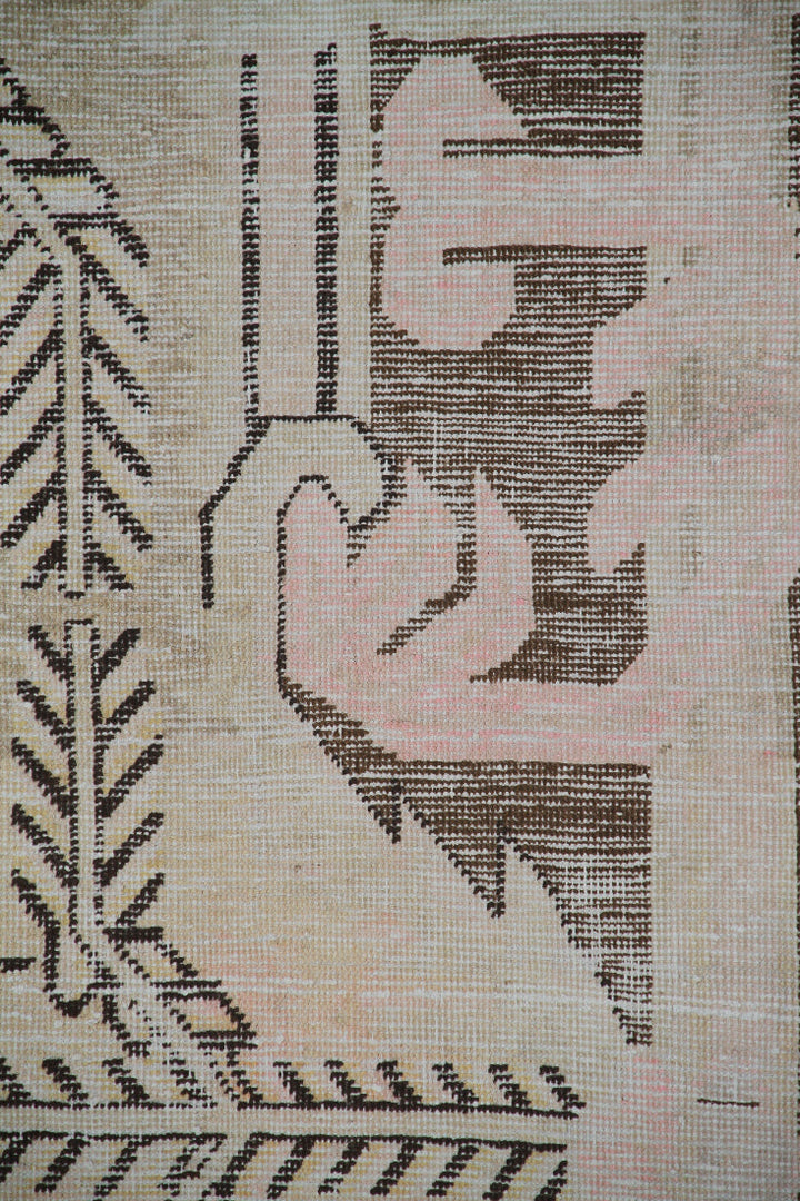  6'x8' Antique Samarkand Yarkand Area Rug – Wild Flowers & Central Bouquet in Soft Earthtones