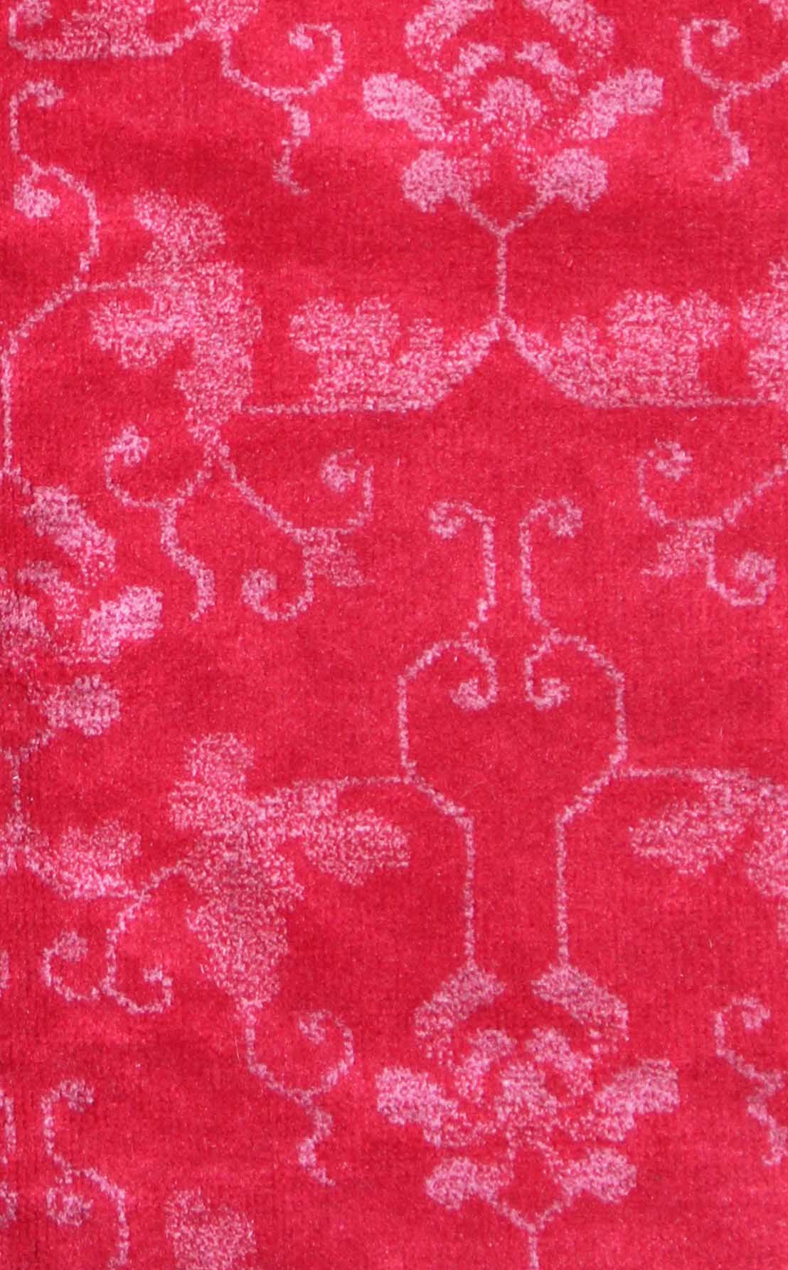 6x8 One Red Chinese Pattern Rug