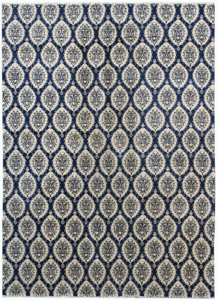 7'x10' Blue and White Arabesque Design Rug