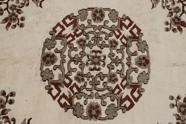 8'x11' White Wool Rug | Chinese Design