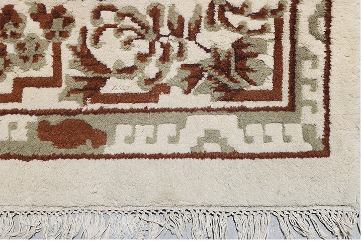 8'x11' White Wool Rug | Chinese Design