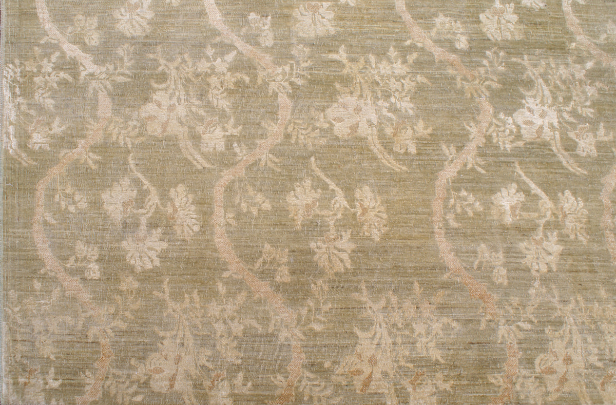 9'x12' Wool and Silk Chinoiserie Design Ariana Transitional