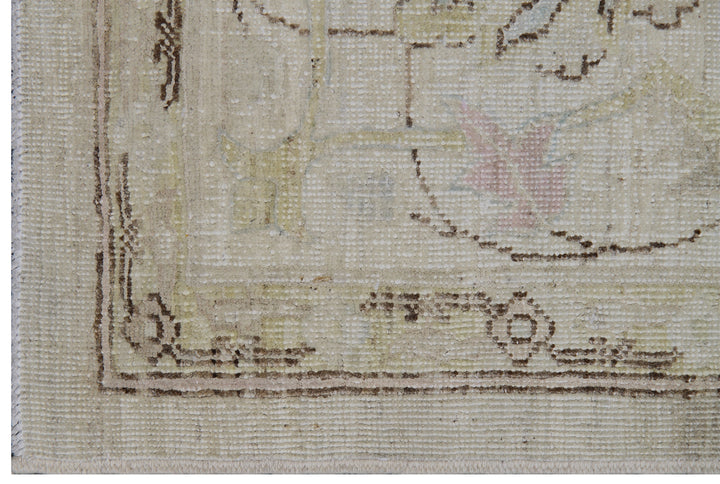 9'x6' Ariana luxury Polonaise design rug in soft pink and cream organic wool with silk highlights
